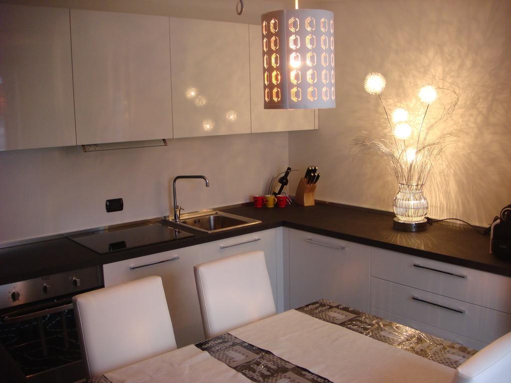 New Luxury Attic Santa Giulia Expo Lejlighed Milano Værelse billede